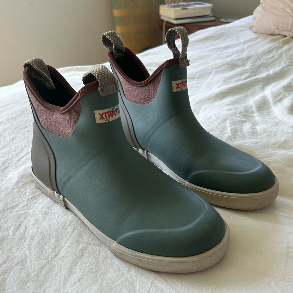 XTRATUF Women’s Vintage 6 in Deck Boots